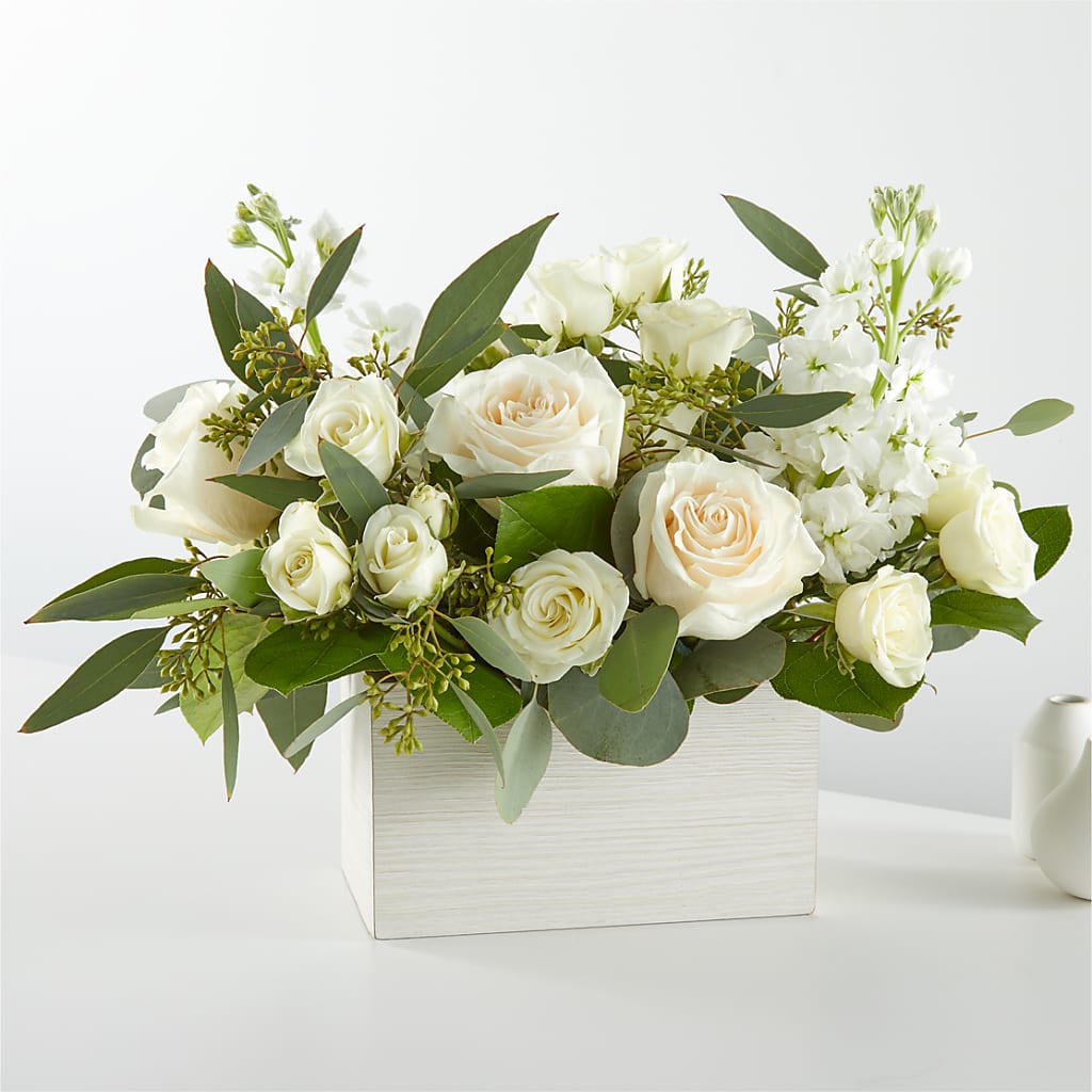 Fresh Linen Box Bouquet – Vanessa Florist Corp, Brooklyn NY