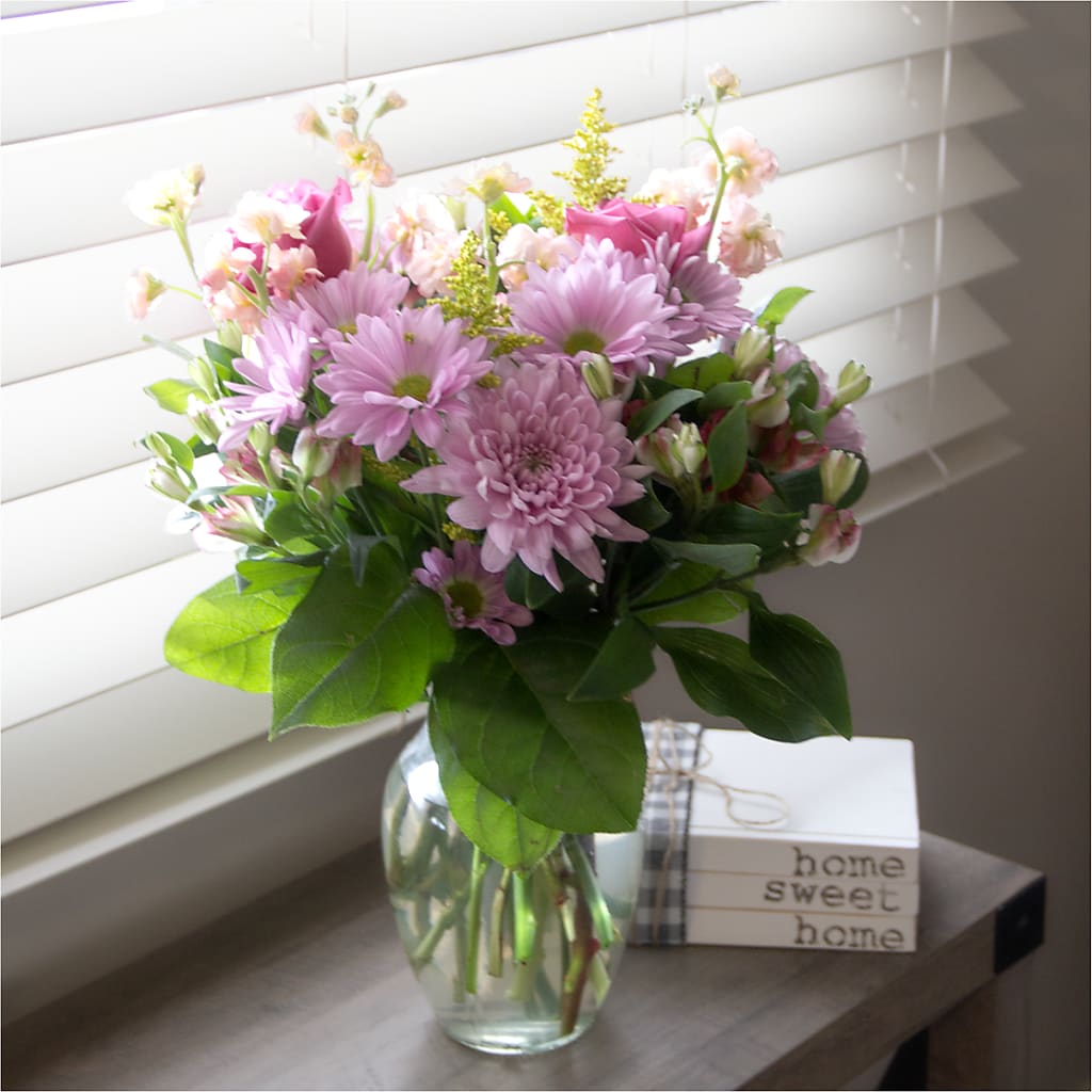 Pastel Tradition - A Florist Original – Vanessa Florist Corp, Brooklyn NY