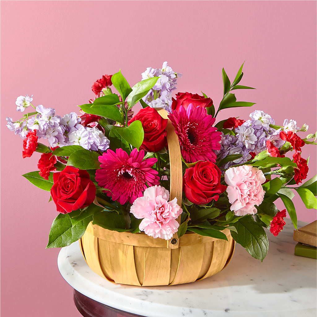 Pink Picnic Basket – Vanessa Florist Corp, Brooklyn NY
