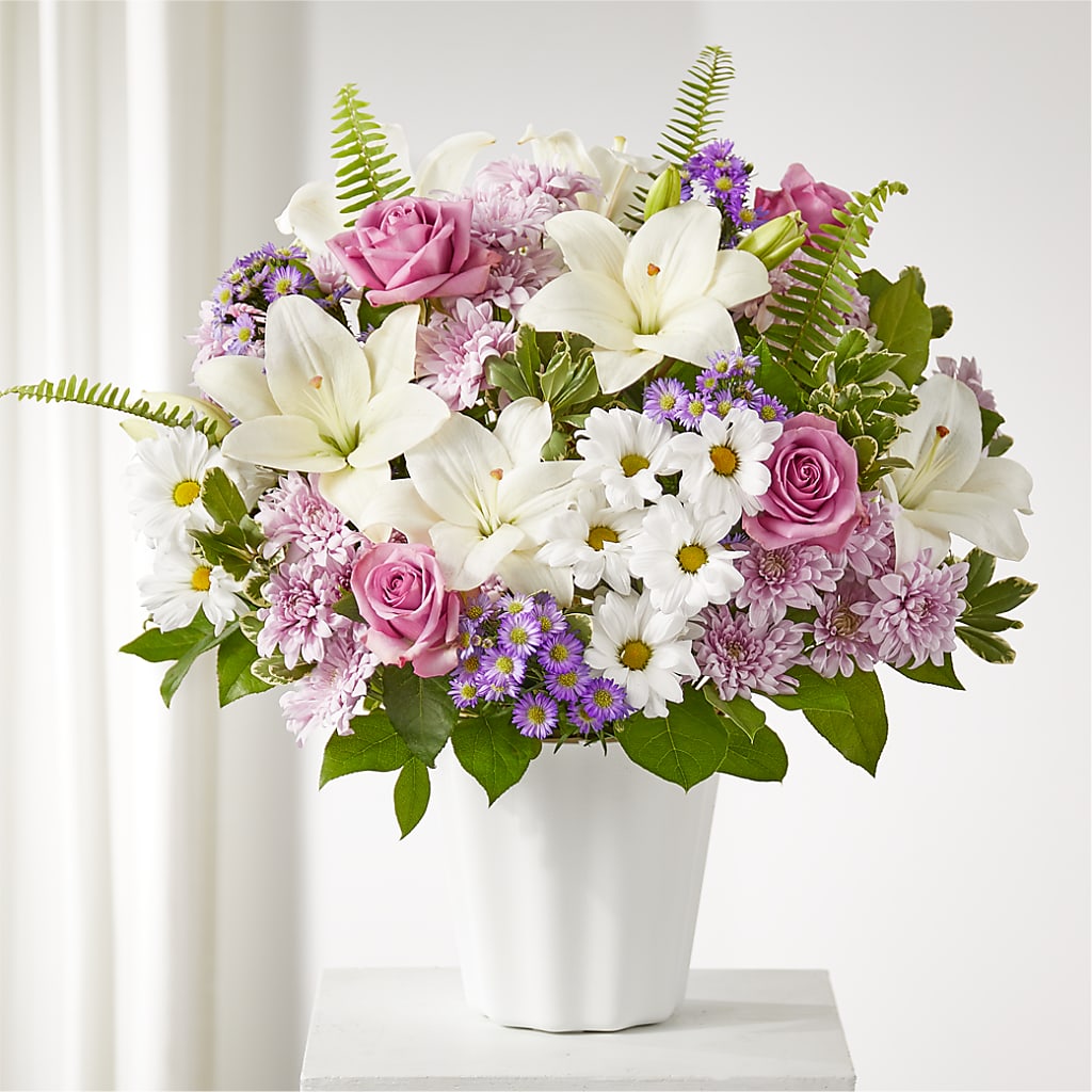 Warmest Thoughts Tabletop Basket – Vanessa Florist Corp, Brooklyn NY