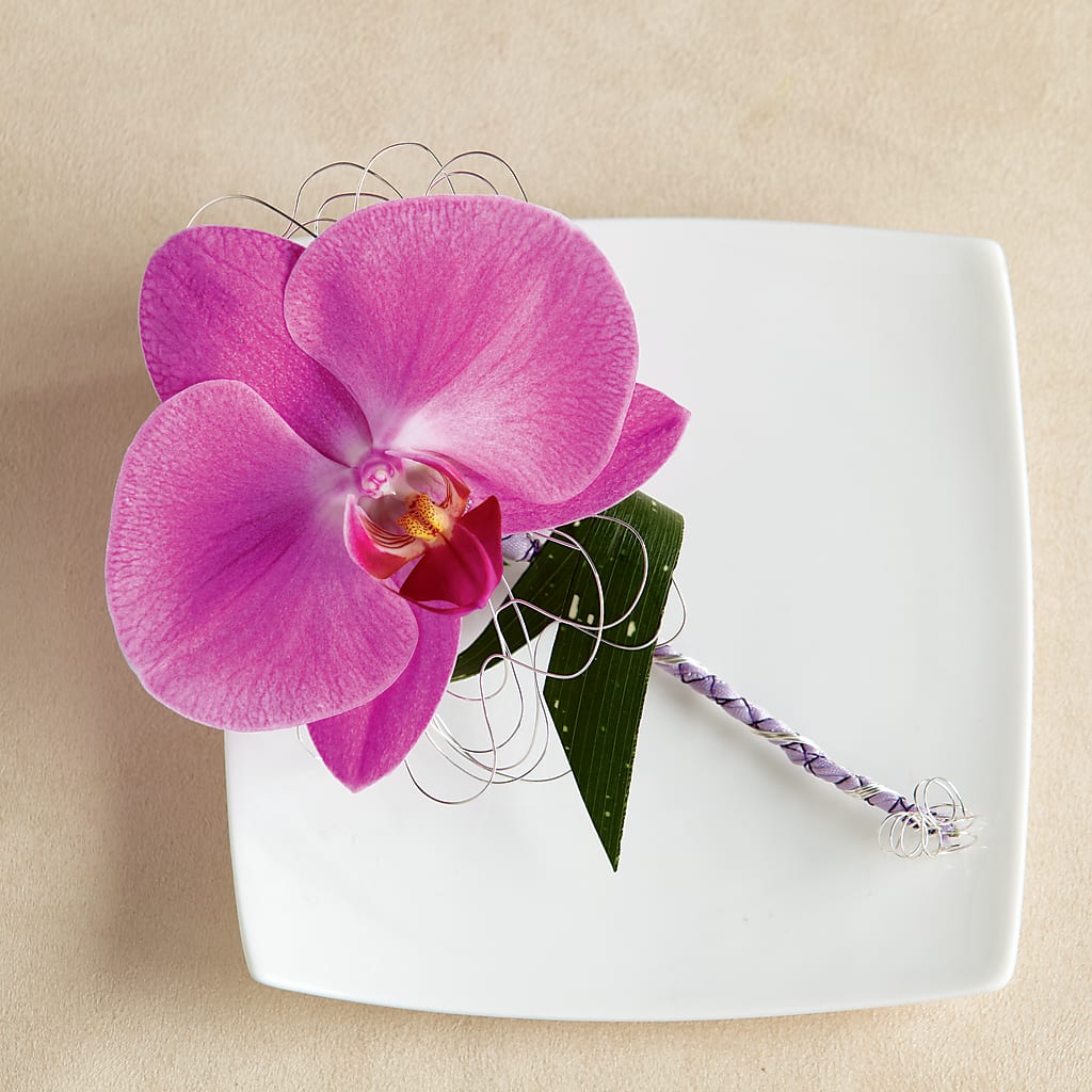 Glorious Boutonniere – Vanessa Florist Corp, Brooklyn NY