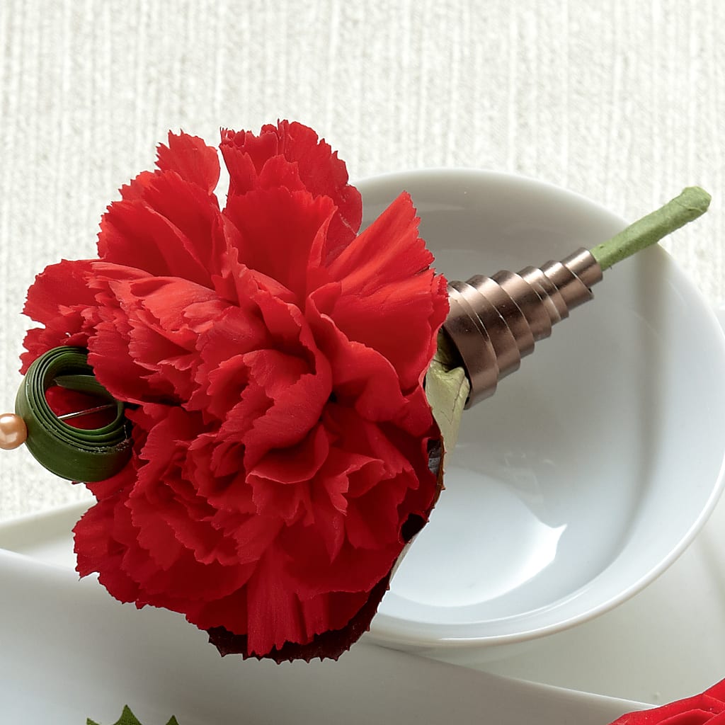 Red Carnation Boutonniere – Vanessa Florist Corp, Brooklyn NY