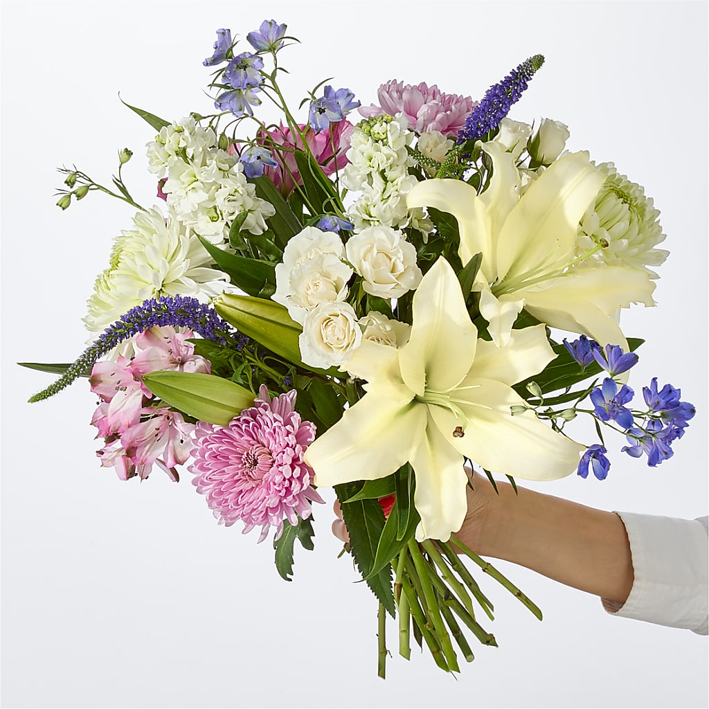 Winter Celebration Bouquet –  Vanessa Florist Corp, Brooklyn NY