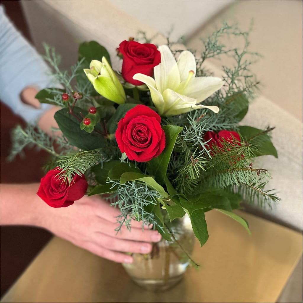 Glittering Lights Bouquet –  Vanessa Florist Corp, Brooklyn NY