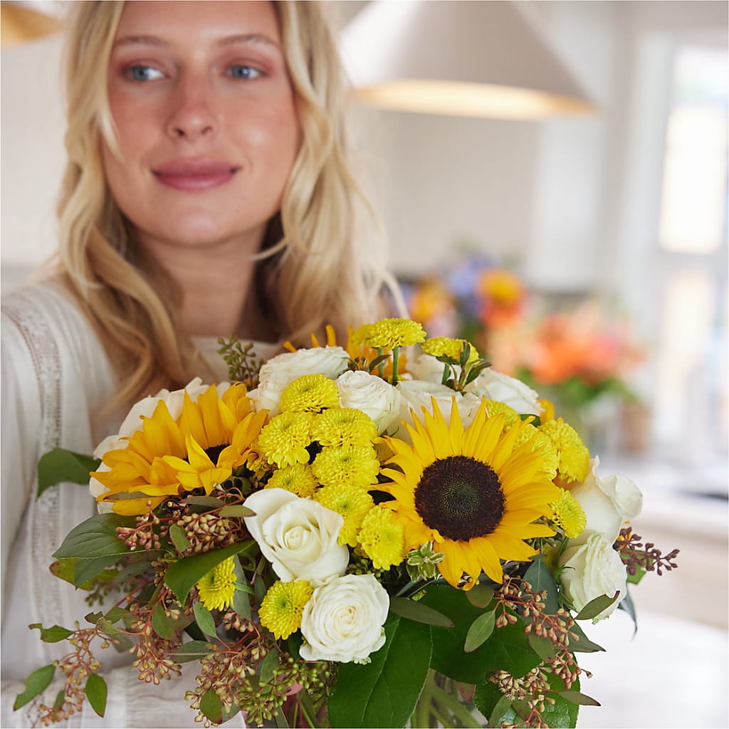 Luminous Morning Bouquet –  Vanessa Florist Corp, Brooklyn NY
