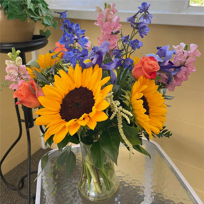 Rays of Life Bouquet –  Vanessa Florist Corp, Brooklyn NY