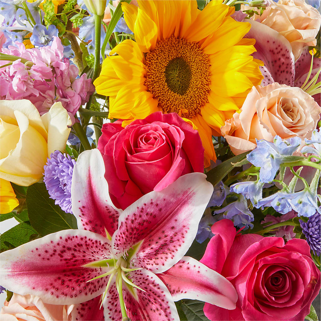 Dreamy Meadows Bouquet –  Vanessa Florist Corp, Brooklyn NY