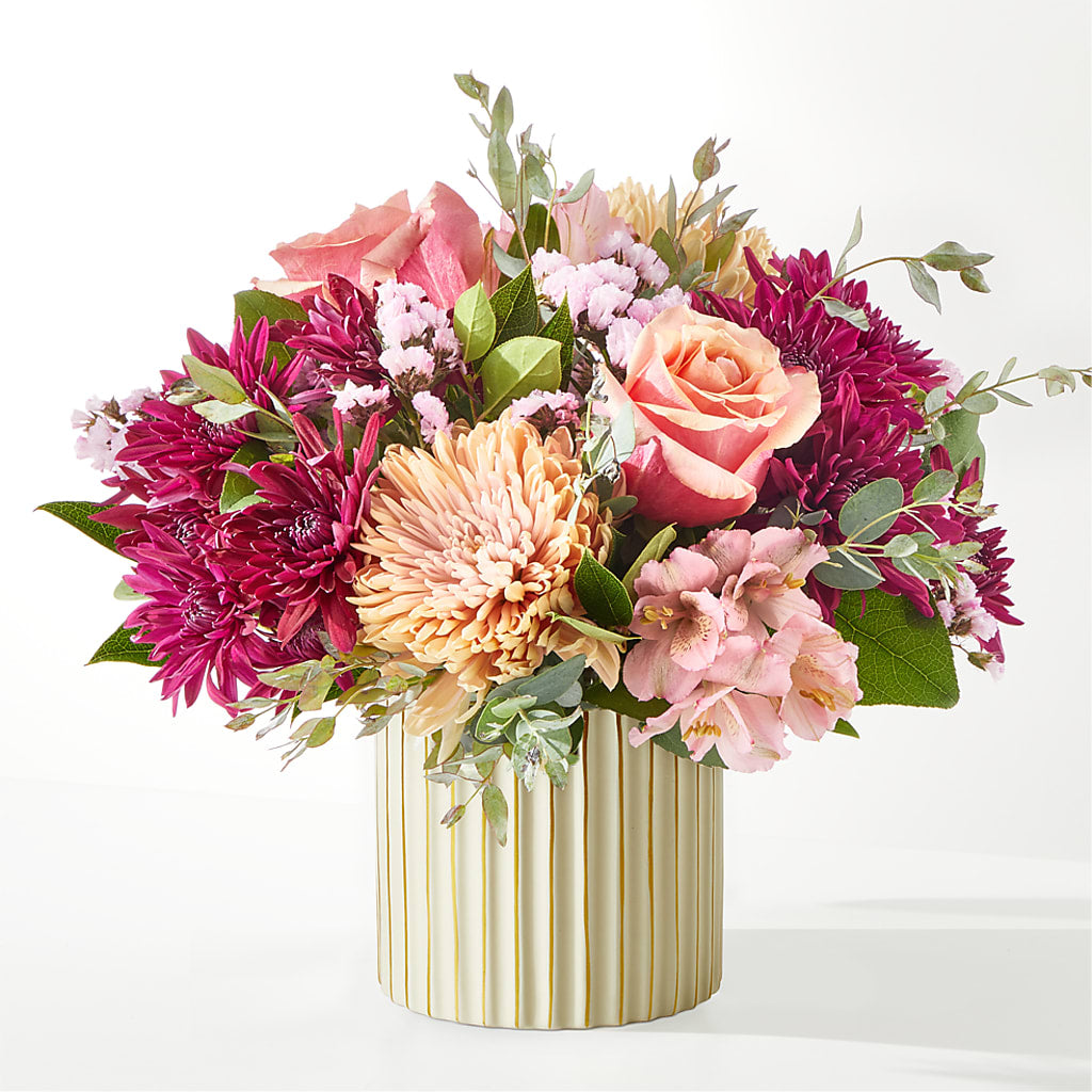 Berry Cobbler Bouquet with Ivory Vase –  Vanessa Florist Corp, Brooklyn NY