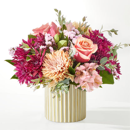 Berry Cobbler Bouquet with Ivory Vase –  Vanessa Florist Corp, Brooklyn NY