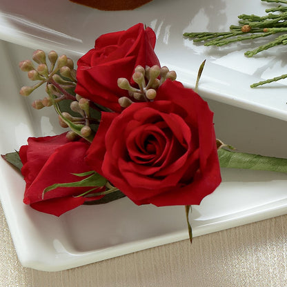 Red Spray Rose Boutonniere –  Vanessa Florist Corp, Brooklyn NY